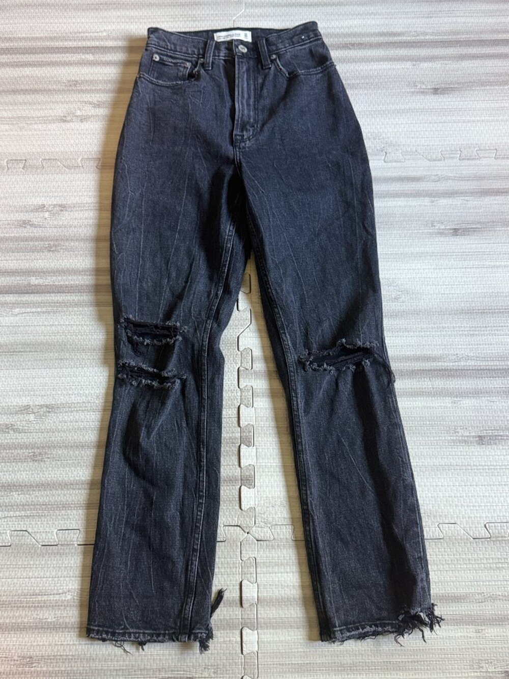 Abercrombie & Fitch Ultra High Rise Ankle Straight Curve Love Black Jeans